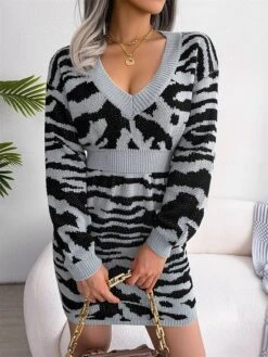 Women's Sweater Dress Jumper Dress Casual Dress Mini Dress Fashion Stripe Outdoor Daily Going Out V Neck Long Sleeve 2023 Loose Fit Blue Khaki Gray S M L -Tesla Style nudqzs1695030494782